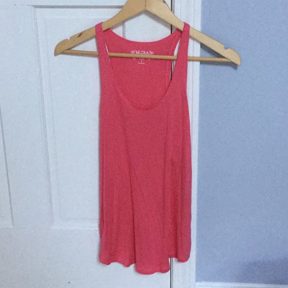 Pink tank top